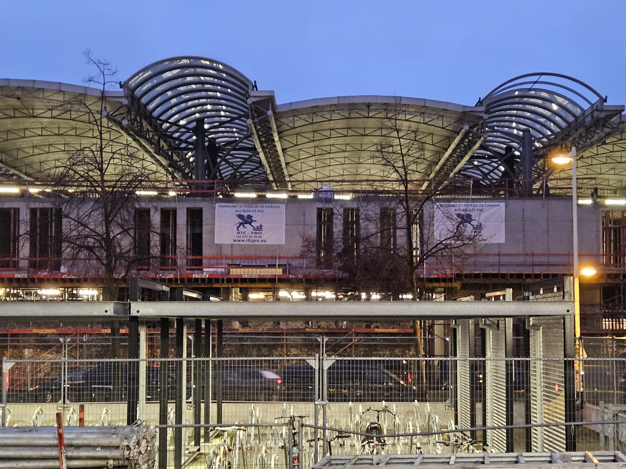 Gare de Bruxelles-Midi – TGV — Pose