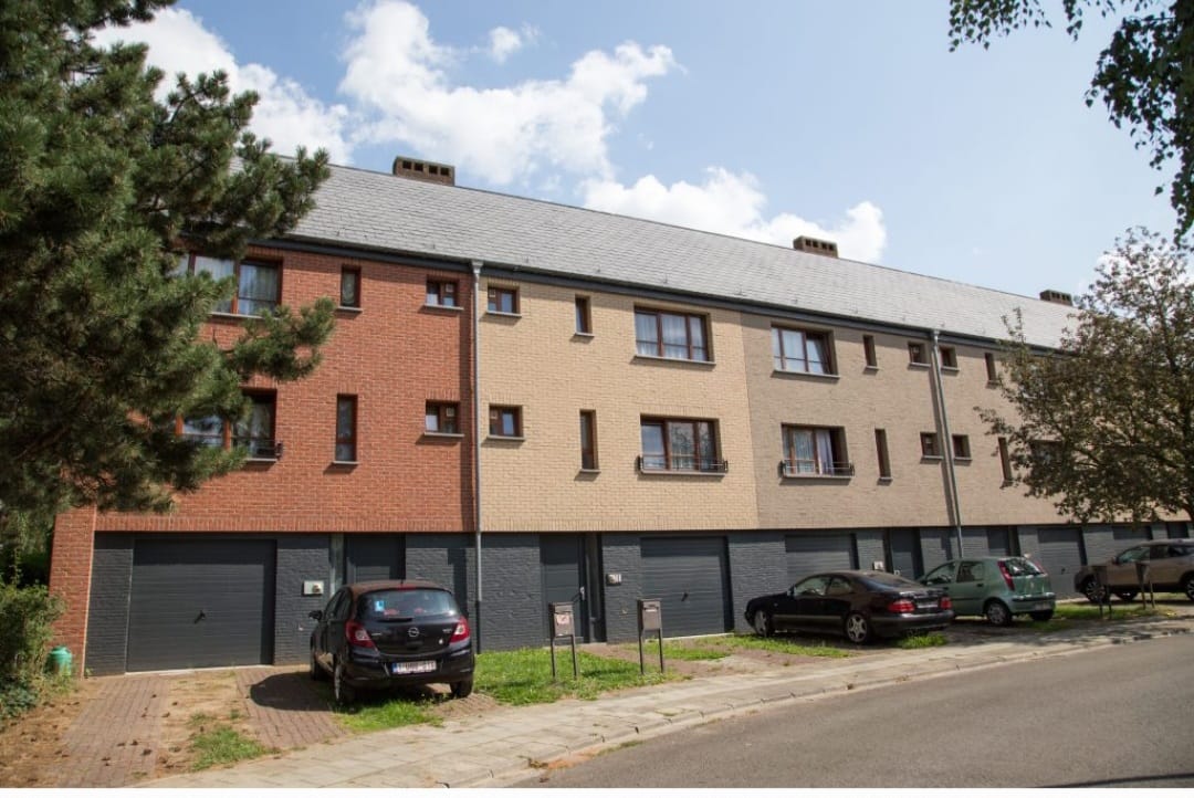 Evere – ensemble de 60 maisons — Pose