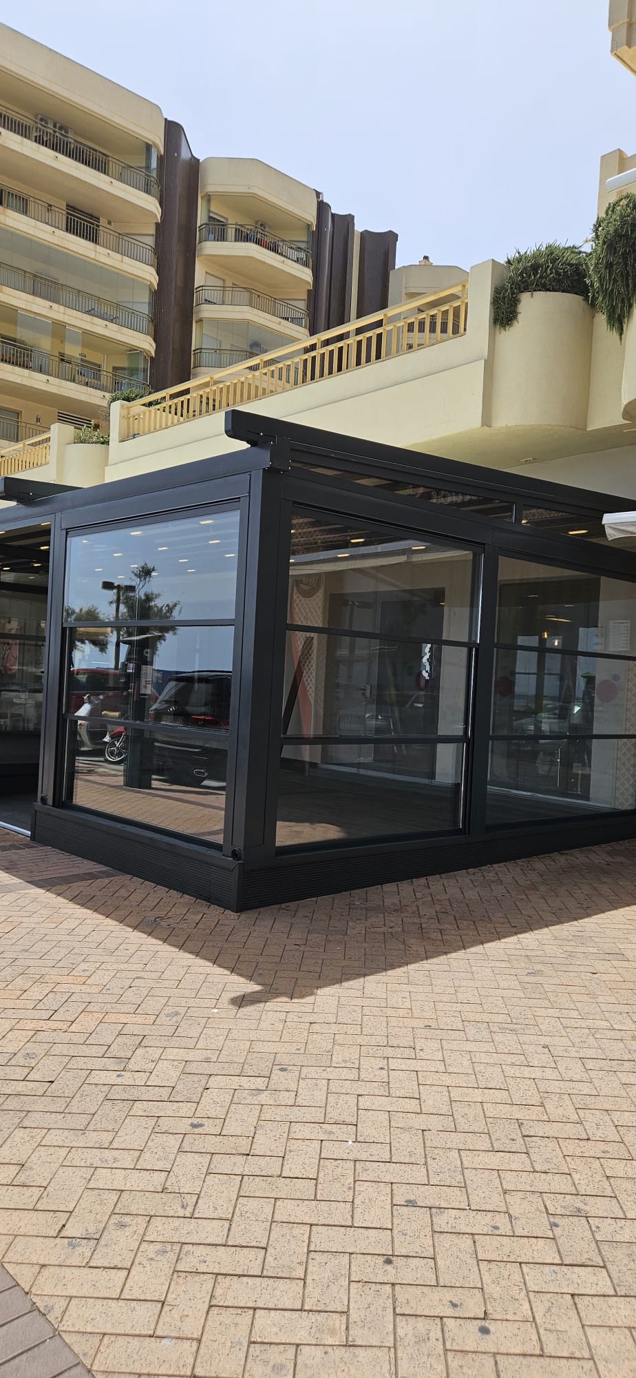 Terrasse panoramique – Marbella — Pose